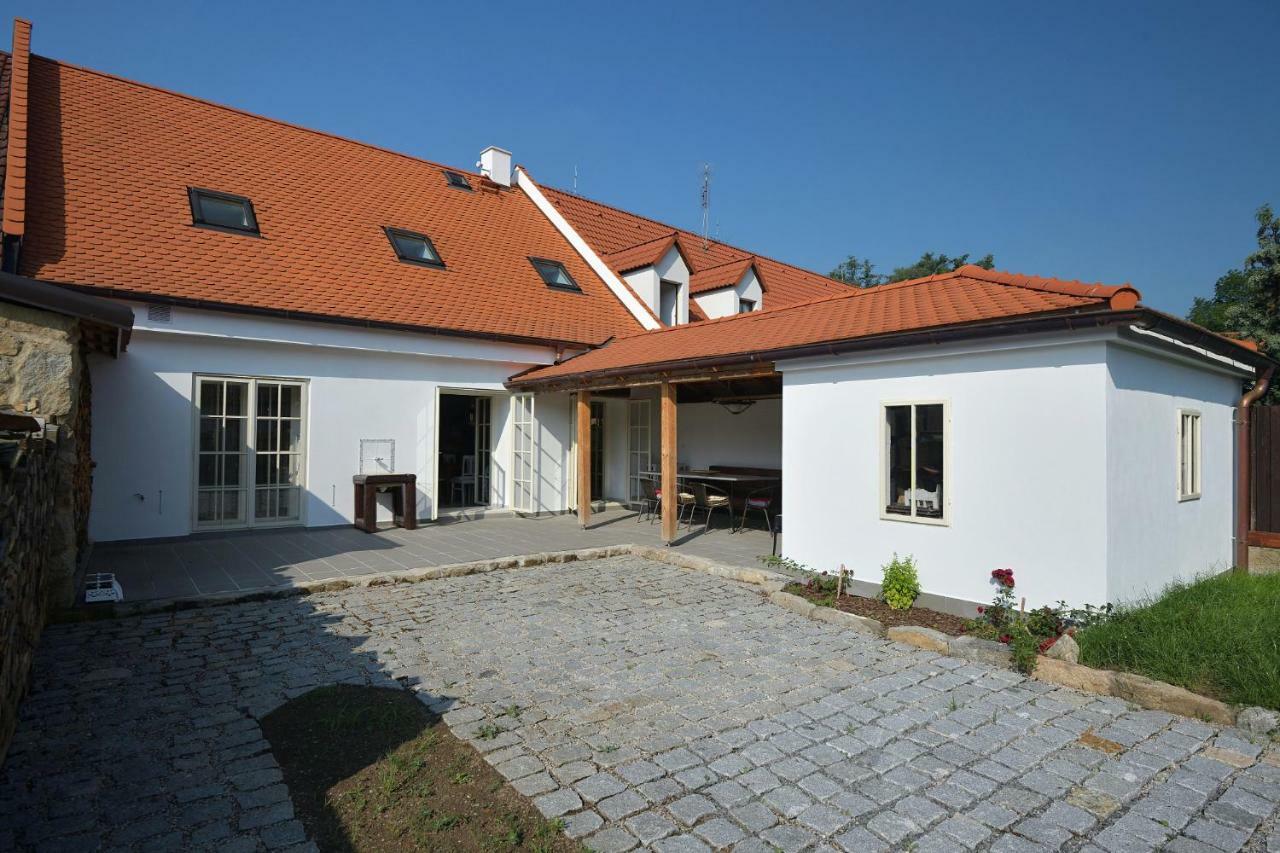 Вилла Castle Area Блатна Экстерьер фото
